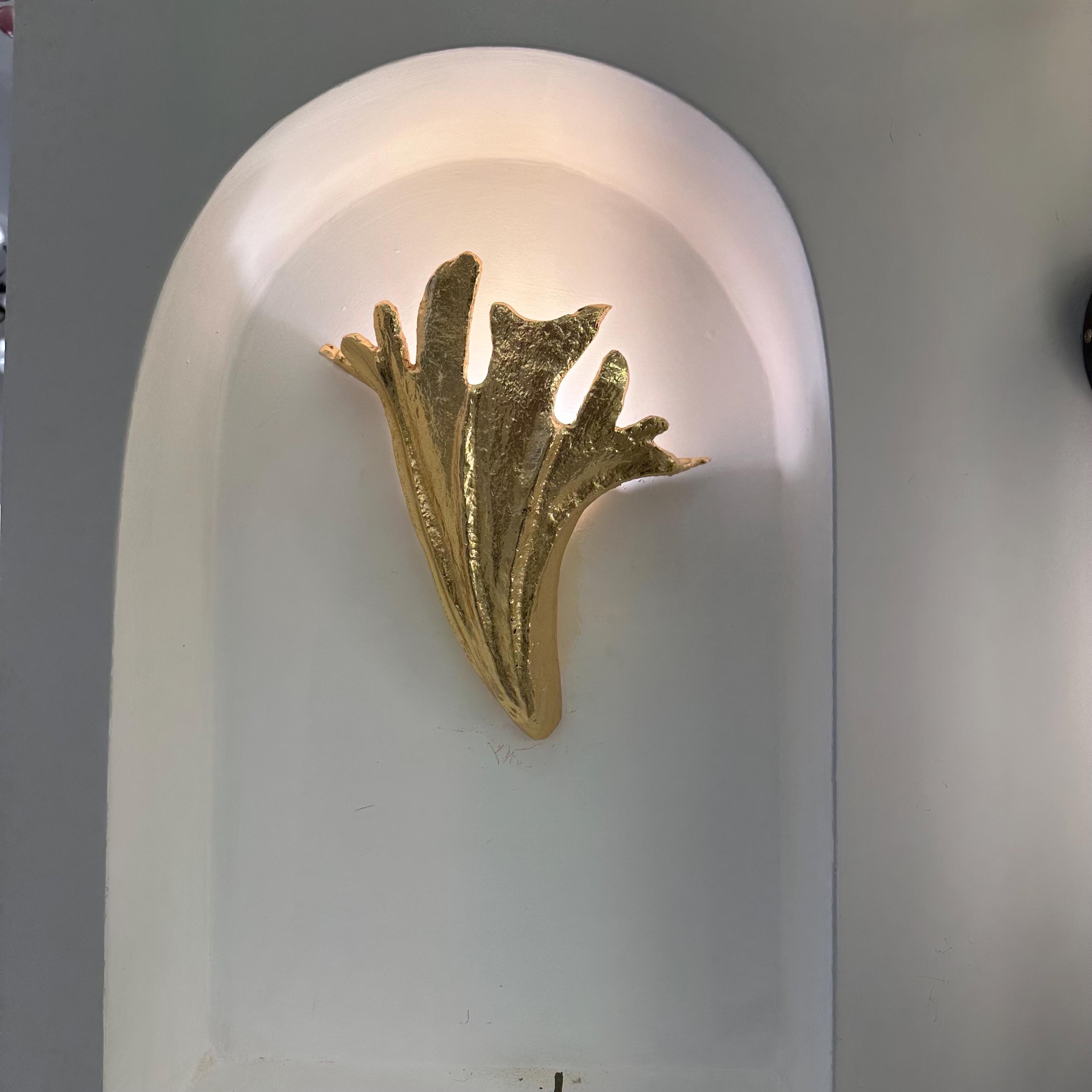 Antique Gold Ginkgo Leaf Wall Sconce, Decorative Botanical E14 Wall Light for Bedroom, Hallway, Living Room, and Entryway