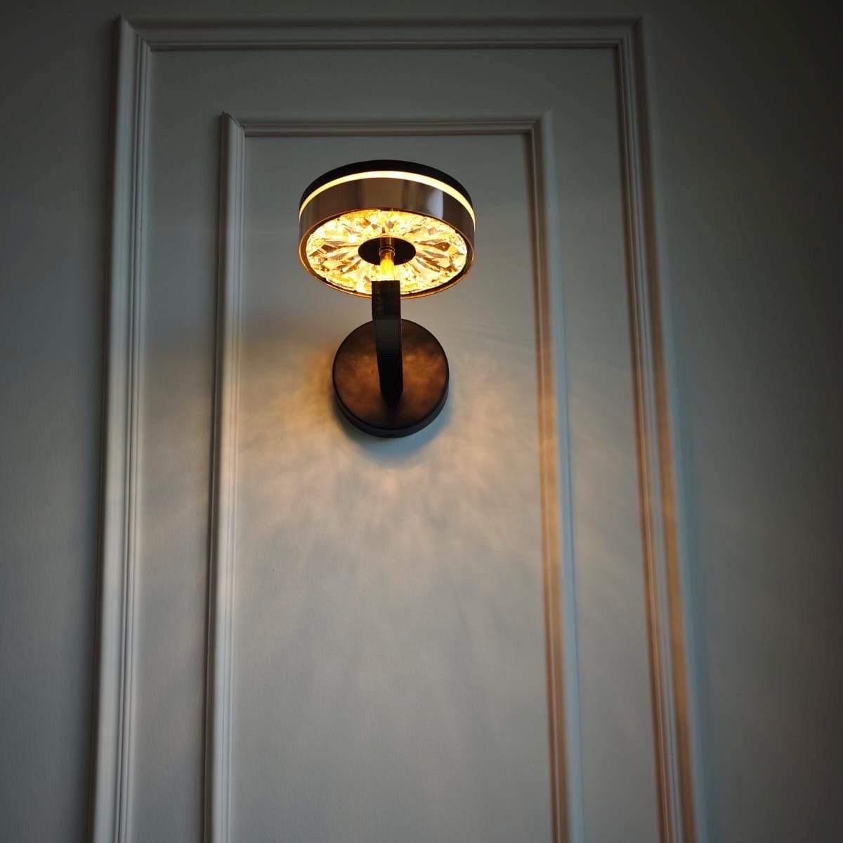 Rose Gold and Matte Black Crystal LED Wall Sconce, Modern 3 Color Wall Light for Bedroom, Hallway, Living Room, and Bedside
